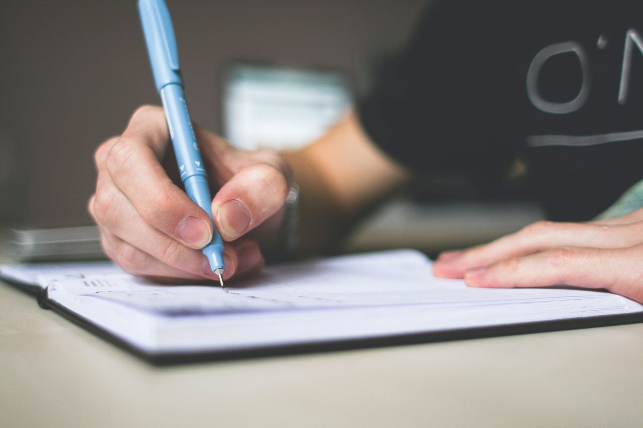 ▷ ¿Cómo hacer una Redacción en Inglés? 10 CONSEJOS [GUÍA]