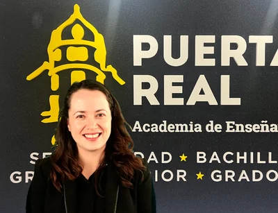 Rebeca Ferreiro González - Jefa de Estudios · Coordinación Docencia ELE en Academia Puerta Real