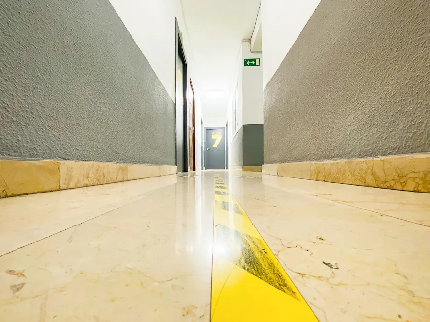 Instalaciones de Academia Puerta Real en Granada